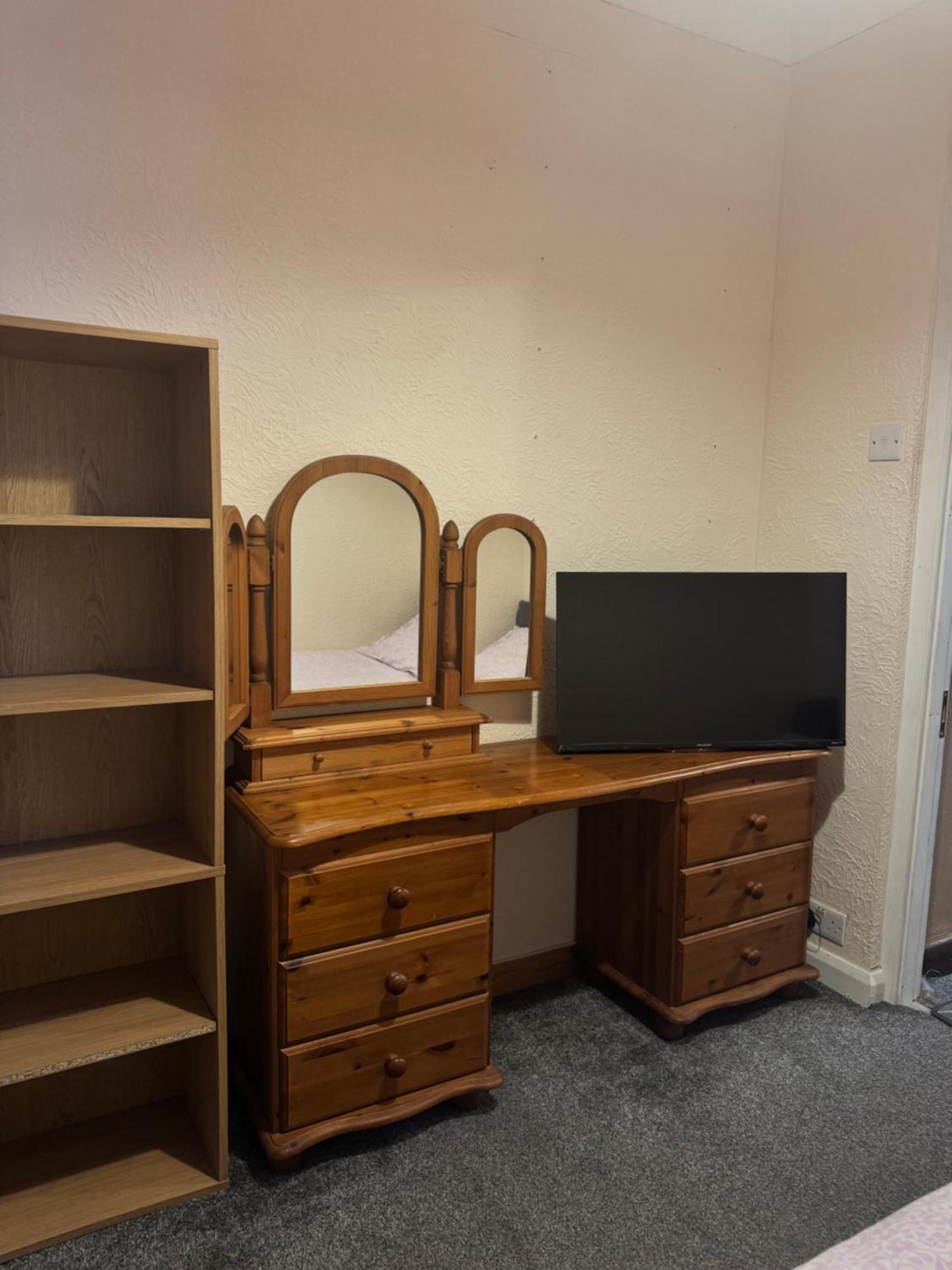 Jxb Homes - Lovely And Spacious Rooms Cliftonville Eksteriør bilde