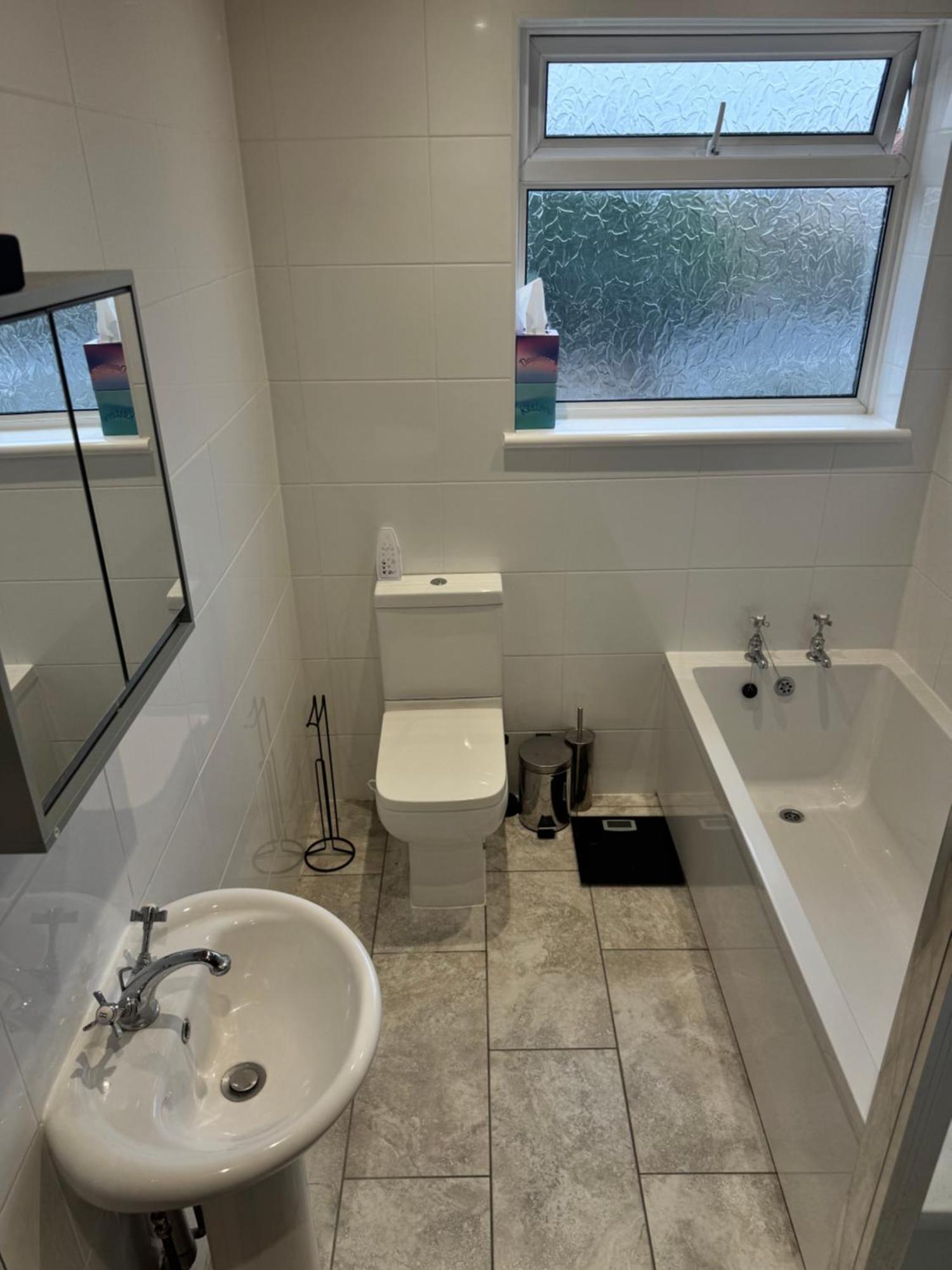 Jxb Homes - Lovely And Spacious Rooms Cliftonville Eksteriør bilde