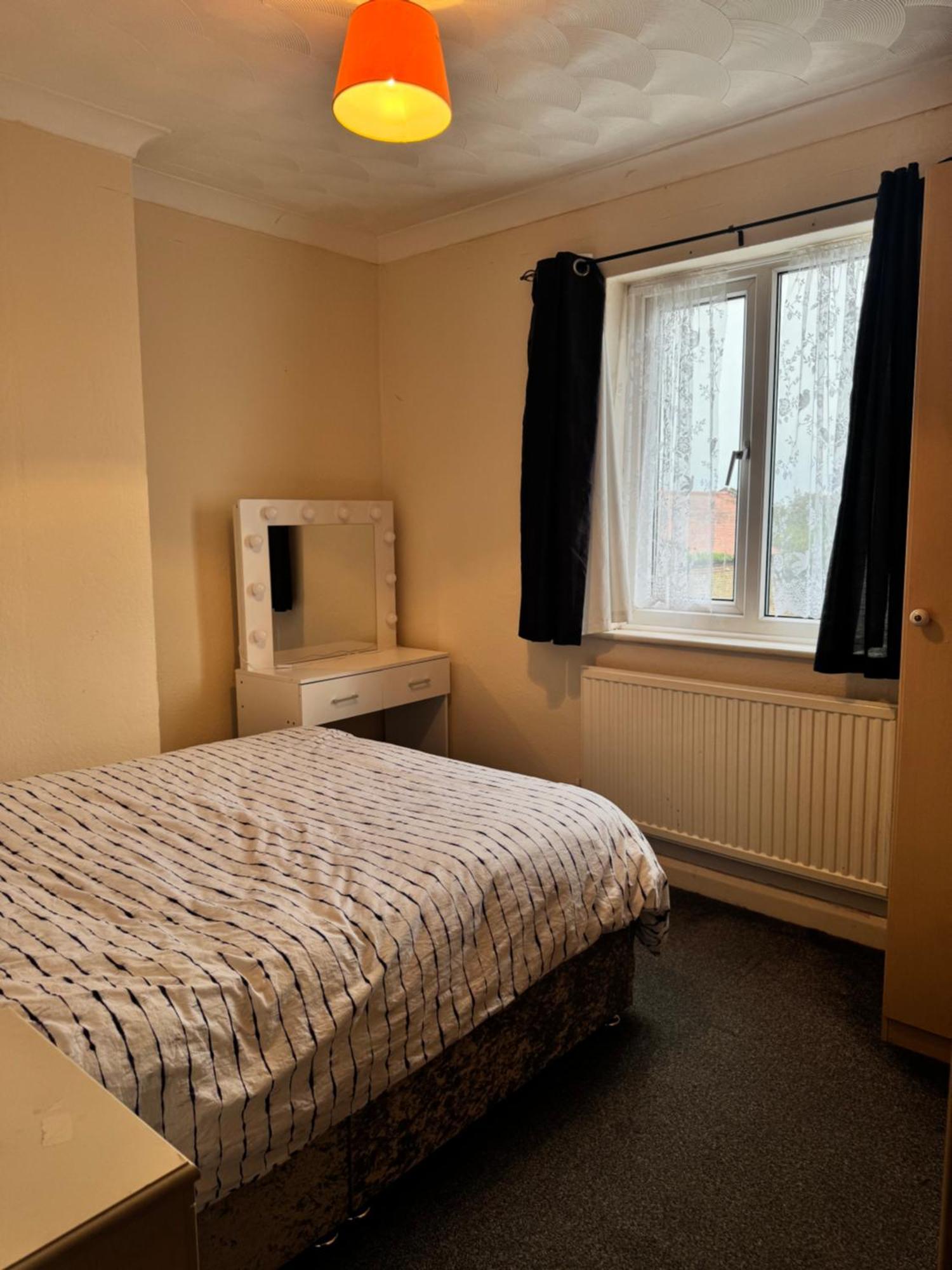 Jxb Homes - Lovely And Spacious Rooms Cliftonville Eksteriør bilde